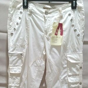 NEW WITH TAG MUR MUR SIZE M  WOMENS WHITE BERMUDA COMFORT PANTS WITH POCKETS